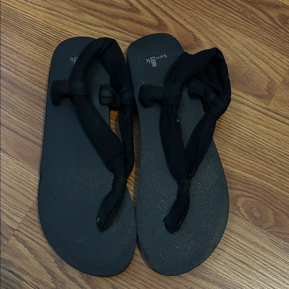 Sanuk Black Women's Sandals